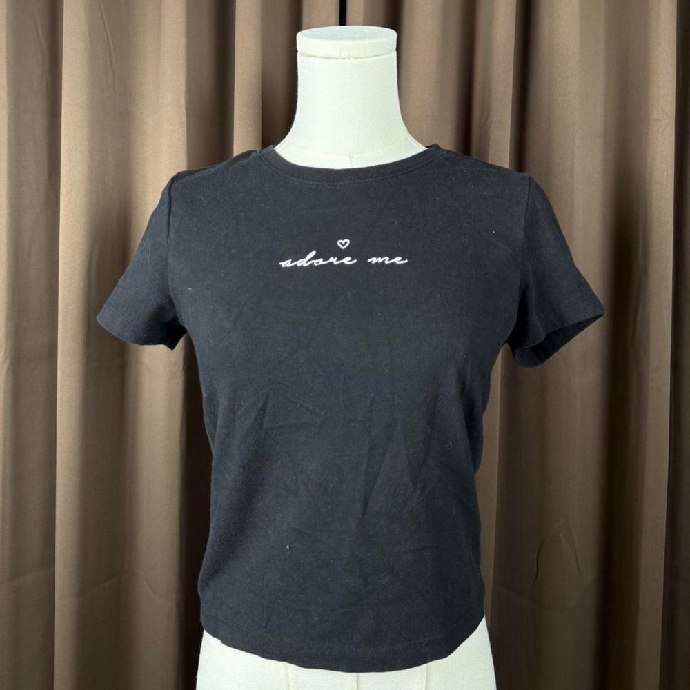 Forever 21 Black Adore Me Embroidered T-Shirt Women Medium Y2K Graphic Tee